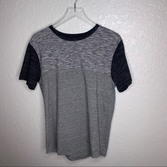 BNWOT Men’s American Eagle Gray T Shirt - Picture 2 of 7